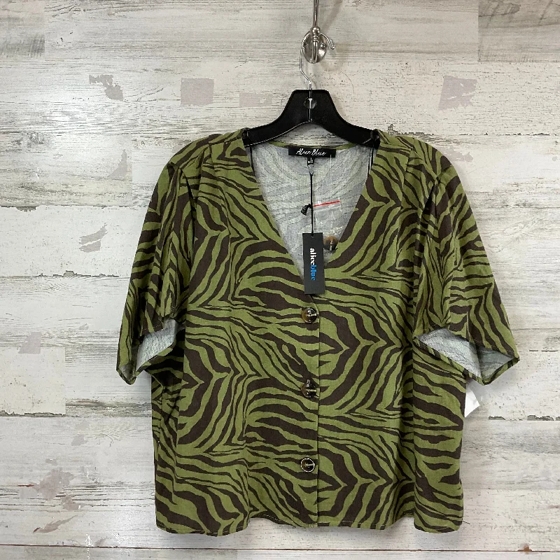 Top Short Sleeve By ALICE BLUE In Green, Size: L