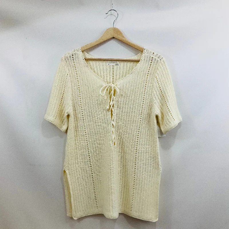 Top Short Sleeve By Anthropologie In Cream, Size: Xs