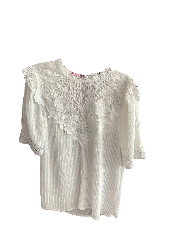 Top Short Sleeve By Endless Rose In White, Size: L